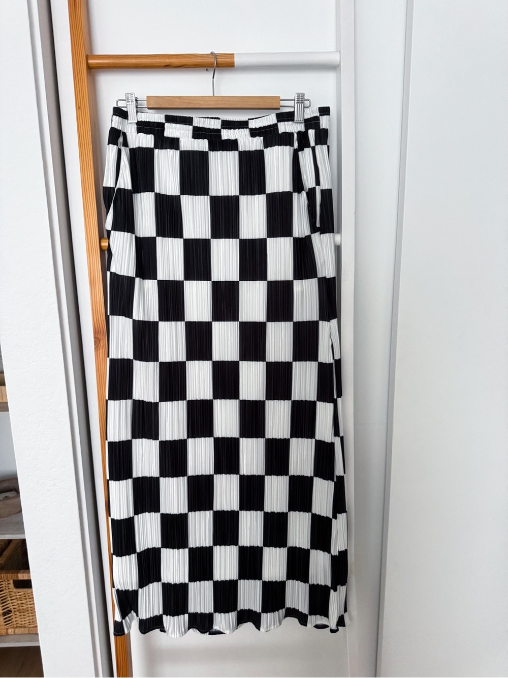Dressed In Lala Santorini Midi Maxi Plisse Skirt in Black White Check - Picture 5 of 14